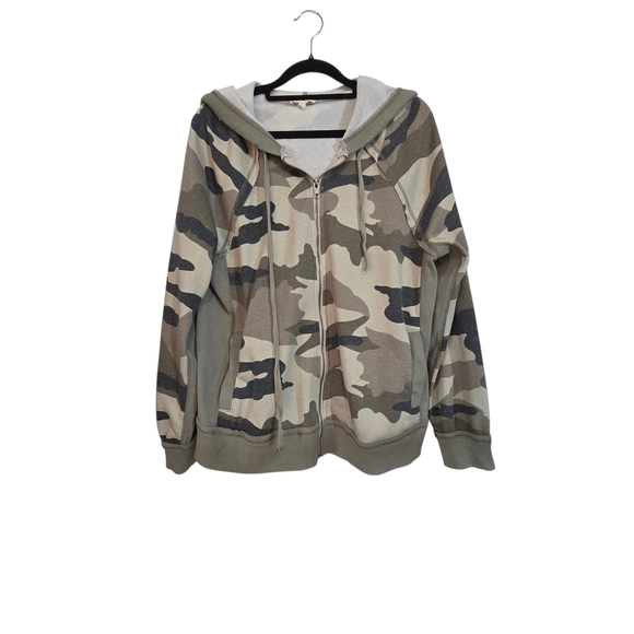 Mystree Jackets & Blazers - Mystree Camouflage Utility Jacket
